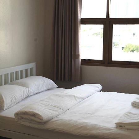 Krung Tone Hostel 방콕 외부 사진