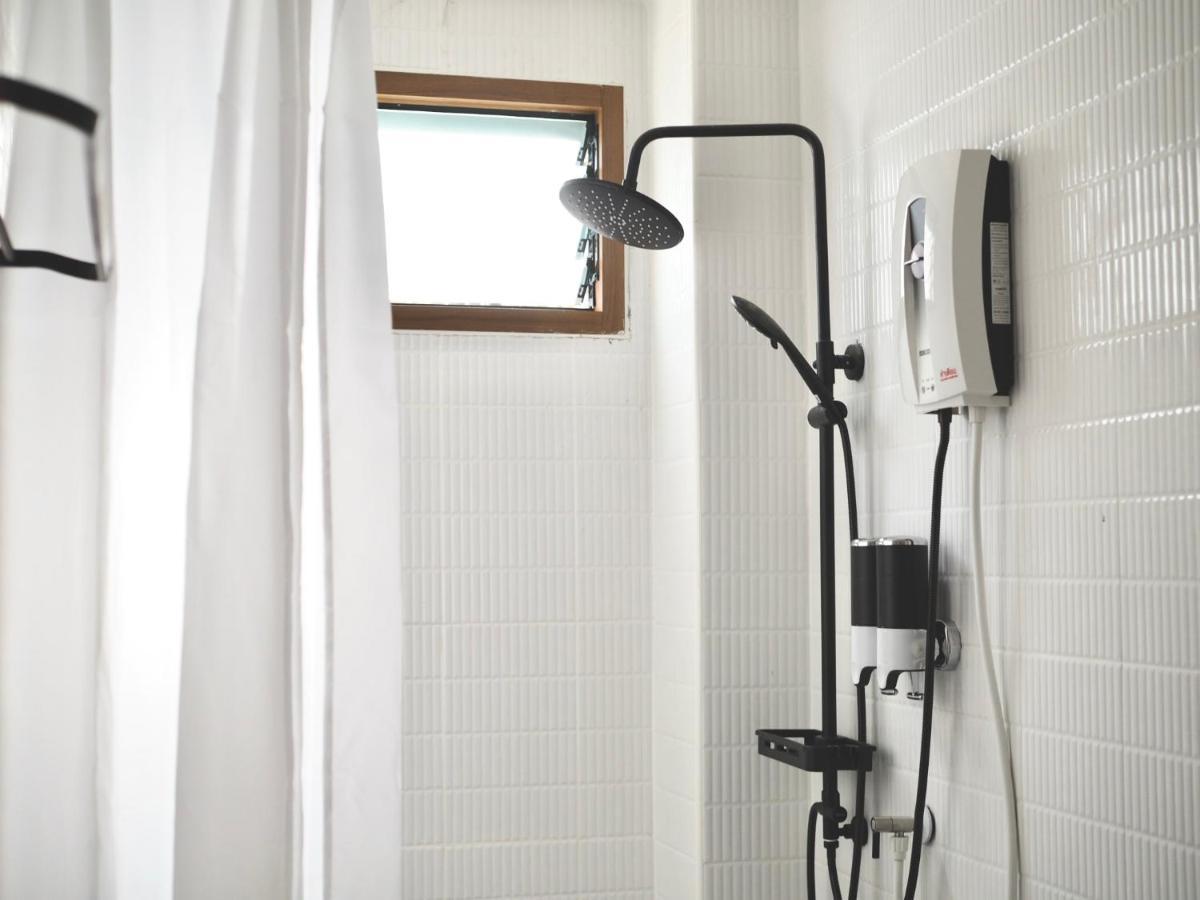 Krung Tone Hostel 방콕 외부 사진