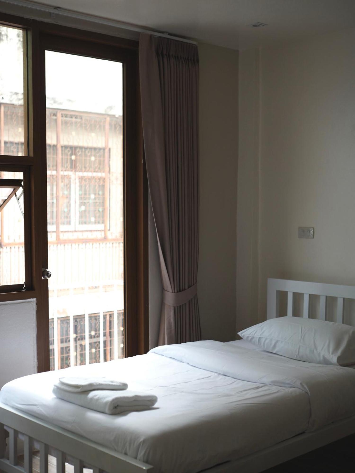 Krung Tone Hostel 방콕 외부 사진